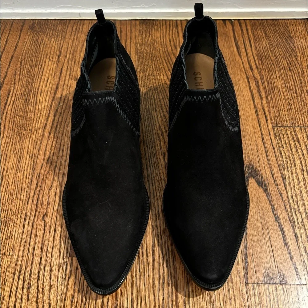 Schutz |‎ Jacqueline Black Suede Pointed Toe Low Western Ankle Boots Sz 7.5